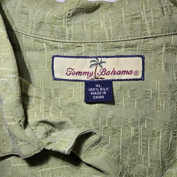 Tommy Bahama Short Sleeve 100% Silk Button Up Shirt in Green Men's‎ Size XL - Picture 4 of 4